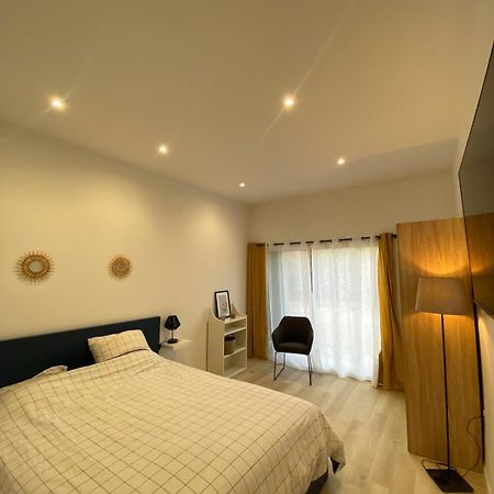 Studio En Provence Avec Piscine La Barben Kültér fotó