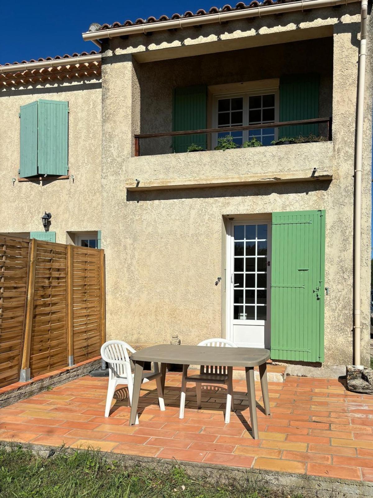 Studio En Provence Avec Piscine La Barben Kültér fotó